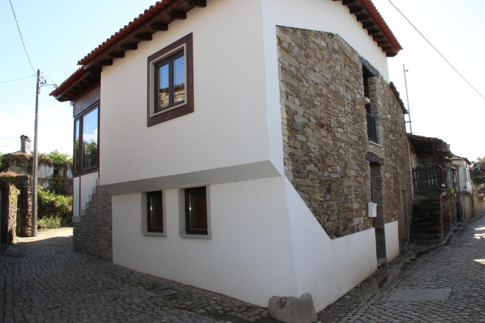 Casa do Ferrador Mirandela Exterior foto